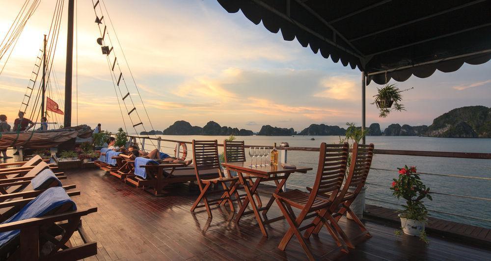 Garden Bay Luxury Cruise Hotel Ha Long Buitenkant foto